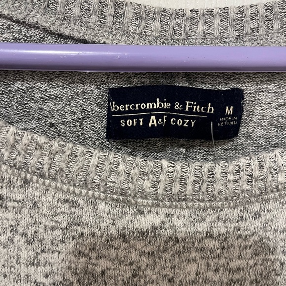 A&F Sweater✨ - Picture 4 of 7